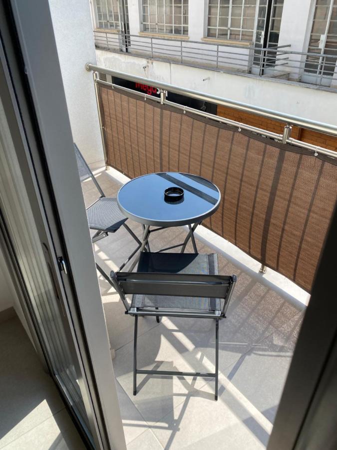 Modern City Center Apartment Saripolou 2 Лимасол Экстерьер фото